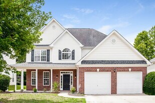 10023 Montrose Dr in Charlotte, NC - Building Photo
