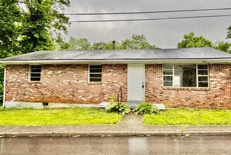 623 Gano St in Paris, KY - Foto de edificio - Building Photo