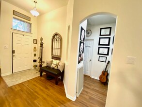 4405 Vista Glen Ct in Mansfield, TX - Foto de edificio - Building Photo