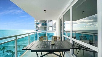 3430 Galt Ocean Dr in Fort Lauderdale, FL - Building Photo