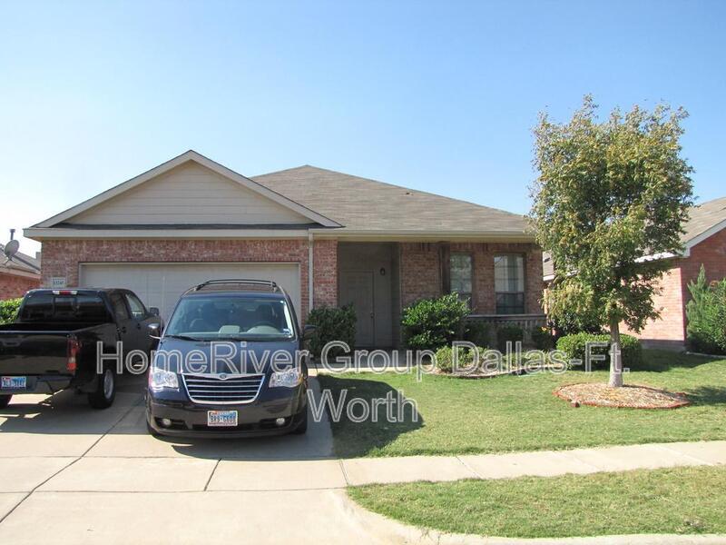 13245 Fieldstone Rd in Fort Worth, TX - Building Photo