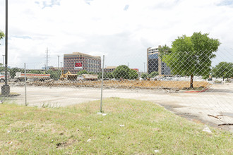 Aura Prestonwood - Phase III in Dallas, TX - Building Photo - Building Photo