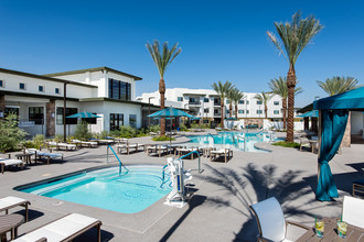 Revel Nevada in Henderson, NV - Foto de edificio - Building Photo