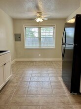1815 E Lindsey St in Norman, OK - Building Photo - Building Photo