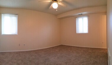 11907 Tarragon Rd in Reisterstown, MD - Building Photo - Building Photo