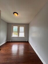 60 Wilkinson Ave, Unit 2L in Jersey City, NJ - Foto de edificio - Building Photo
