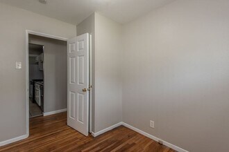 104 Glen Garry Rd in St. Louis, MO - Building Photo - Building Photo