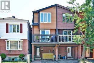 256 Bruyère St in Ottawa, ON - Building Photo