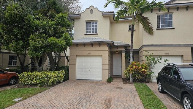 property at 2022 Island Dr