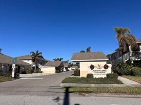 1803 Auburn Lakes Cir in Venice, FL - Building Photo