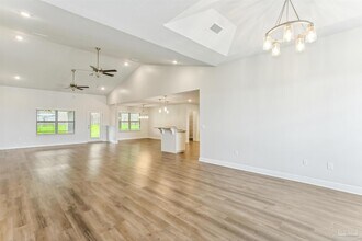 5739 Burr St in Milton, FL - Building Photo - Building Photo
