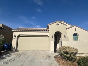 7469 Meadow Sage in El Paso, TX - Building Photo - Building Photo