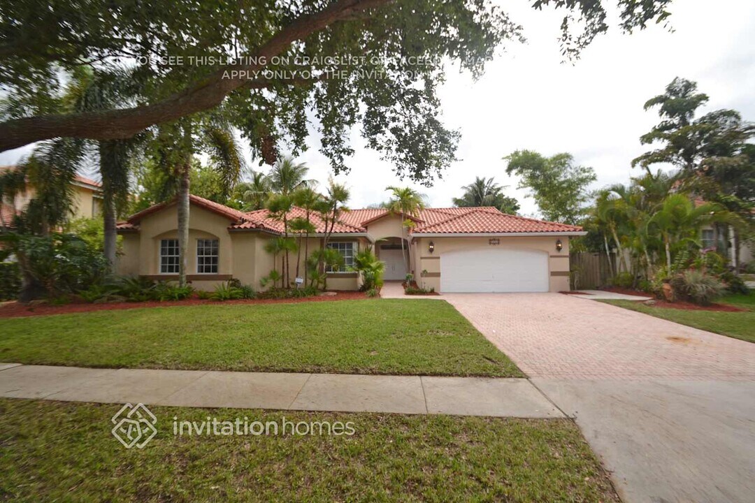 3464 Barbados Ave in Hollywood, FL - Building Photo