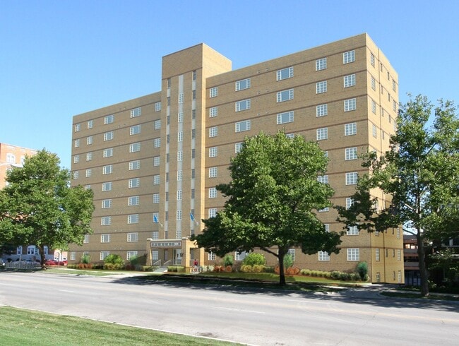 Plaza 209 Apartments