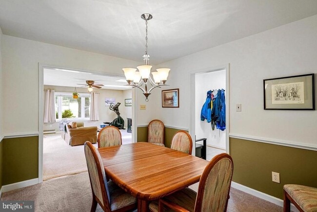 4503 Fillingame Dr in Chantilly, VA - Building Photo - Building Photo