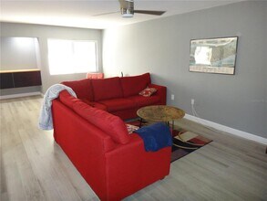 2746 Orchid Oaks Dr in Sarasota, FL - Building Photo - Building Photo