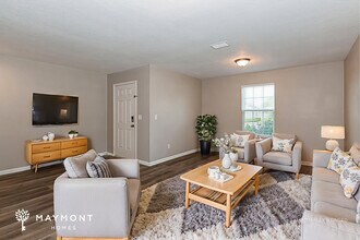 77830 Lumber Creek Blvd in Yulee, FL - Foto de edificio - Building Photo