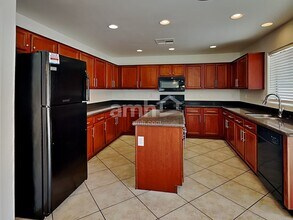 7225 W Williams St in Phoenix, AZ - Foto de edificio - Building Photo