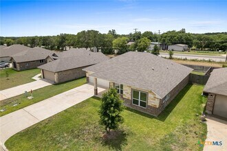 2550 Belle Hubbard Trl in Belton, TX - Building Photo - Building Photo