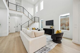 5219 Lindsley Ave in Dallas, TX - Building Photo - Building Photo