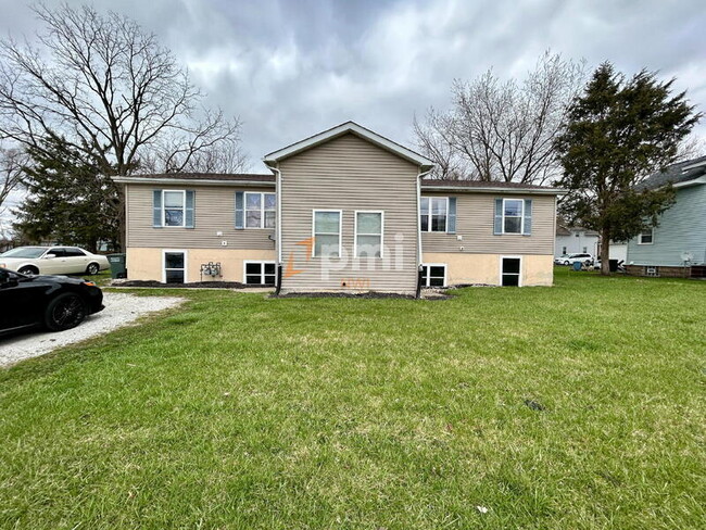 property at 1056 Joliet Rd