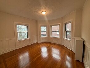 6 Beals St in Brookline, MA - Foto de edificio - Building Photo