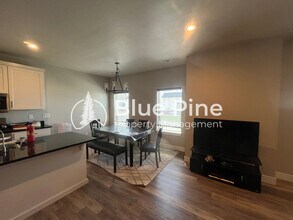2886 Sunburst Dr in Ammon, ID - Building Photo - Building Photo