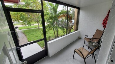 5414 SW 44th Ave in Fort Lauderdale, FL - Building Photo - Building Photo