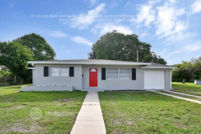 722 W Ilex Dr in West Palm Beach, FL - Building Photo - Building Photo