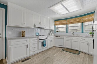 3301 US-19 ALT in Palm Harbor, FL - Building Photo - Building Photo