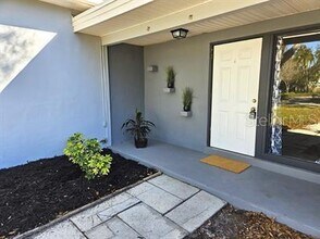 5718 8th Ave N in St. Petersburg, FL - Building Photo - Building Photo