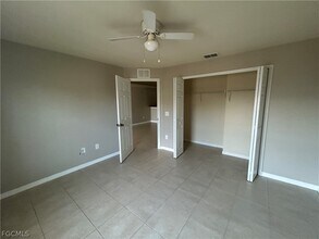 527 SE 6th Pl in Cape Coral, FL - Building Photo - Building Photo