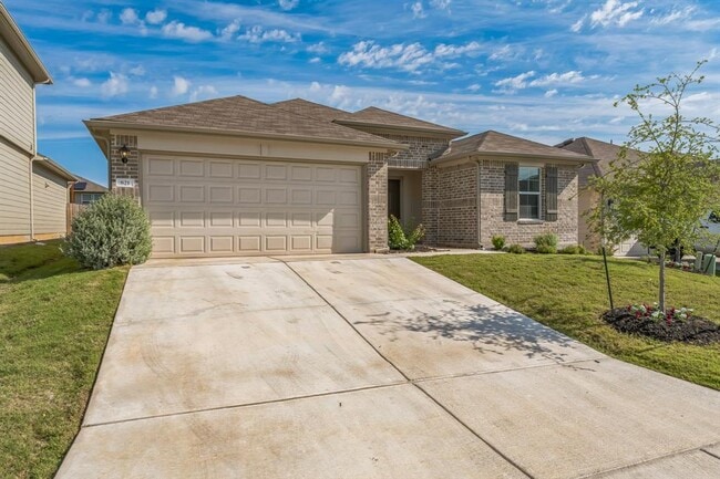 821 Bahia Pl in Seguin, TX - Building Photo - Building Photo