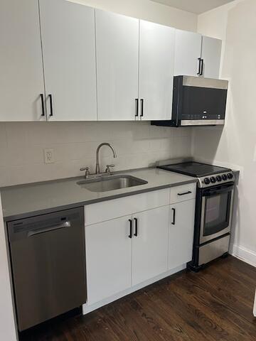 114 Grove St in Stamford, CT - Building Photo