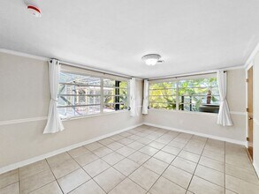 1310 Ann Cir in Clearwater, FL - Building Photo - Building Photo