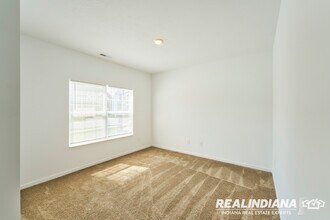 5151 Bramwell Ln in Whitestown, IN - Building Photo - Building Photo