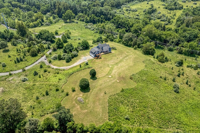 40571 Owls Head Ln in Leesburg, VA - Building Photo - Building Photo