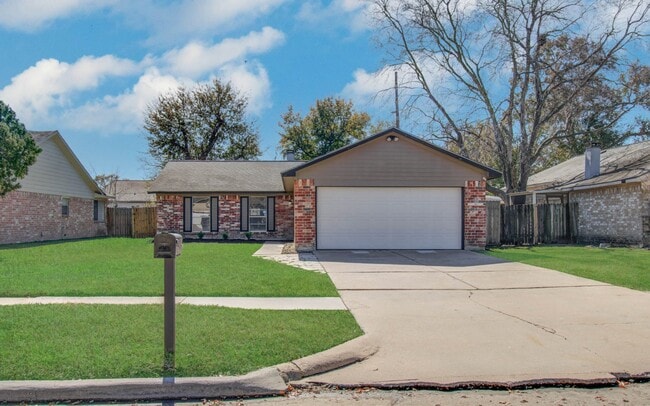 property at 13843 Rosetta Dr