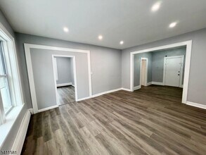 310 Orange Rd in Montclair, NJ - Building Photo - Building Photo