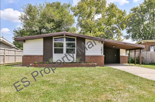 property at 1631 Elmhurst Dr