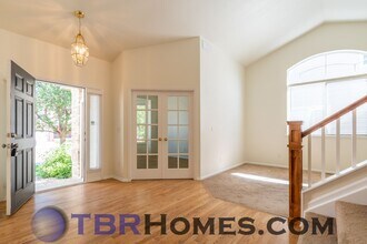 5918 Shenandoah Ave in Longmont, CO - Foto de edificio - Building Photo