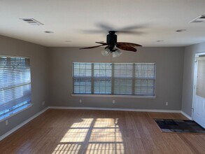 1204 N Grant Dr in Sherman, TX - Building Photo - Building Photo