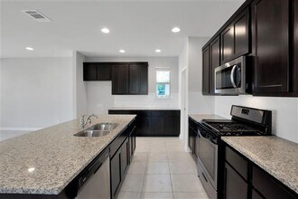 901 Olive Creek Dr in Georgetown, TX - Building Photo - Building Photo