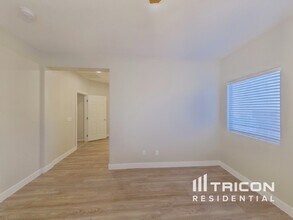 5929 Abyss Ct in North Las Vegas, NV - Foto de edificio - Building Photo