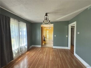 209 Roby Ave in East Syracuse, NY - Building Photo - Building Photo