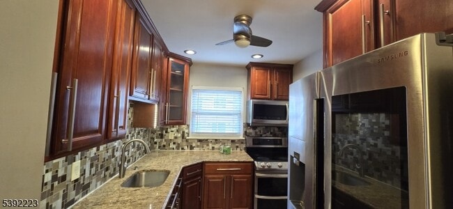 100 Luttgen Pl in Linden, NJ - Building Photo - Building Photo