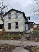 102 Jefferson Ave in Rochester, NY - Building Photo