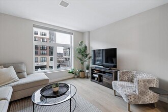 18 Artisan Dr in Salem, NH - Building Photo - Building Photo