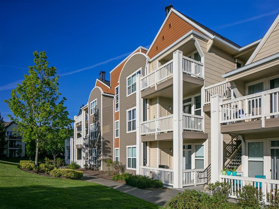 Center Pointe Apartment Homes in Beaverton, OR - Foto de edificio