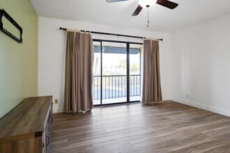 623 Sea Pine Way in Greenacres, FL - Building Photo - Building Photo